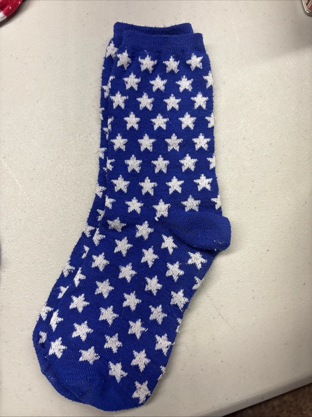 Women’s Fair Isle Red White Christmas Socks Nordic Winter Stars Cotton Blend